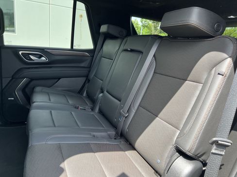 Used 2022 Chevrolet Tahoe High Country w/ Premium Package AWD/4WD image 32