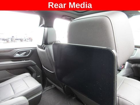 Used 2021 Chevrolet Tahoe Z71 w/ Rear Media and Nav Package AWD/4WD image 17