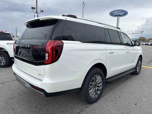 New 2026 Ford Expedition Max Platinum image 5