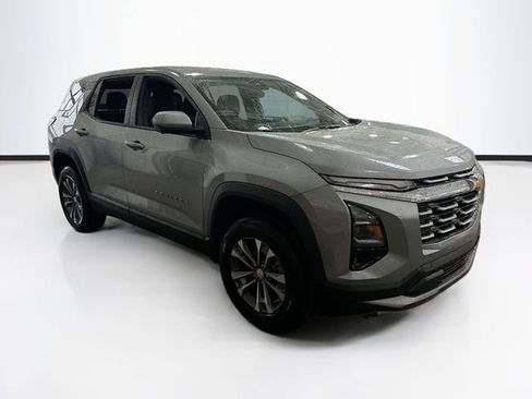 New 2026 Chevrolet Equinox LT w/ Convenience Package II image 3