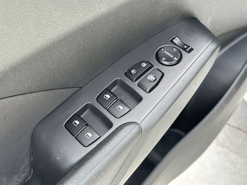 Used 2018 Hyundai Accent SE image 15