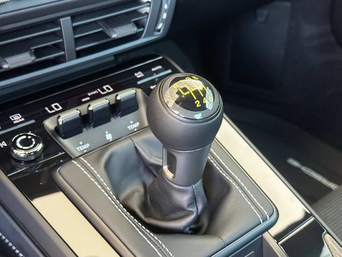 Used 2026 Porsche 911 GT3 RWD image 21