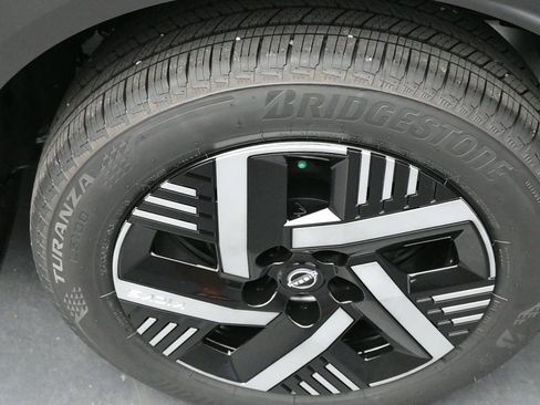 New 2026 Nissan Kicks SV w/ Charging Package image 10