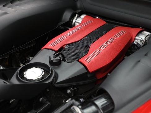 Certified 2018 Ferrari 488 GTB RWD image 21