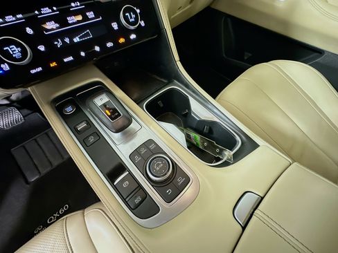 Used 2024 INFINITI QX60 Sensory w/ Cargo Package AWD/4WD image 22