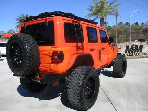 Used 2019 Jeep Wrangler Unlimited Sahara image 29