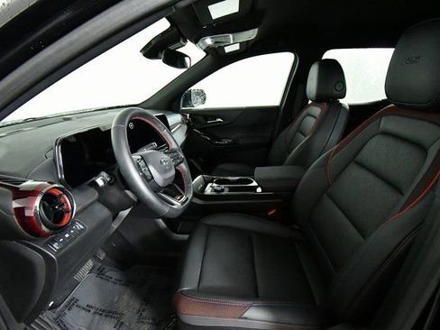 Used 2025 Chevrolet Equinox RS image 5