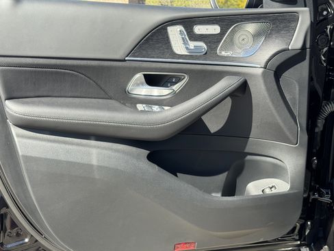 New 2025 Mercedes-Benz GLS 450 4MATIC image 16
