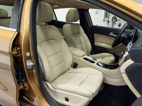 Used 2018 Mercedes-Benz GLA 250 4MATIC image 25