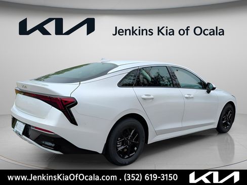 New 2026 Kia K5 LXS FWD image 4
