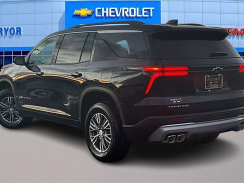 New 2026 Chevrolet Traverse LT w/ LPO, Floor Liner Package image 3