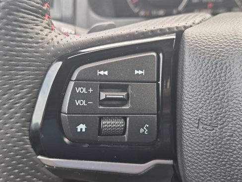 Used 2024 Honda Ridgeline Black Edition image 14
