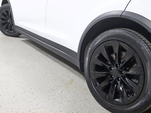 Used 2020 Tesla Model X Long Range image 13