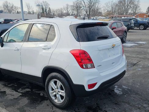 Used 2020 Chevrolet Trax LS image 5