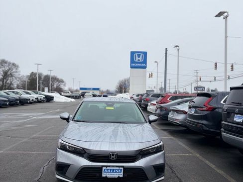 Used 2023 Honda Civic LX image 27