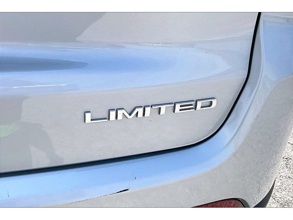 Certified 2026 Jeep Compass Limited AWD/4WD image 11