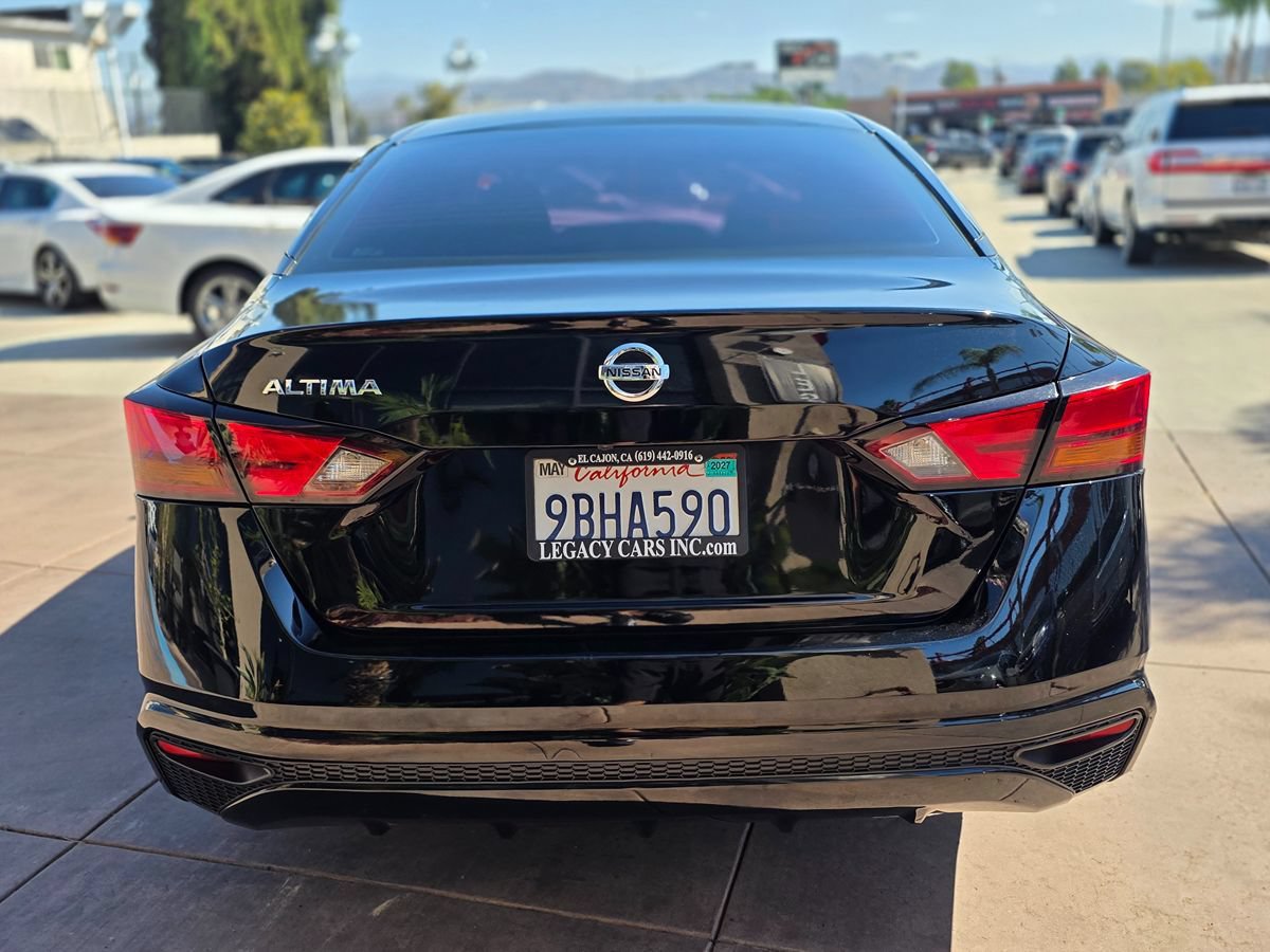 Used 2022 Nissan Altima 2.5 S FWD image 11
