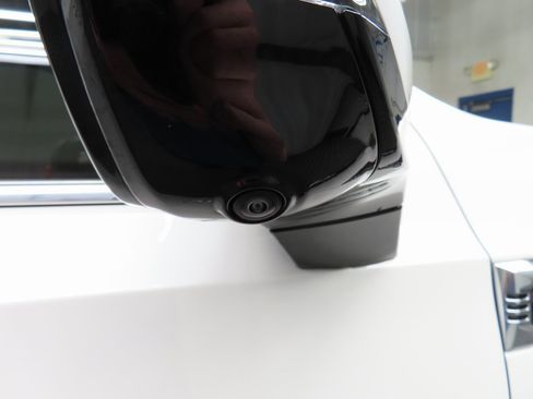 Used 2025 GMC Yukon Denali image 54