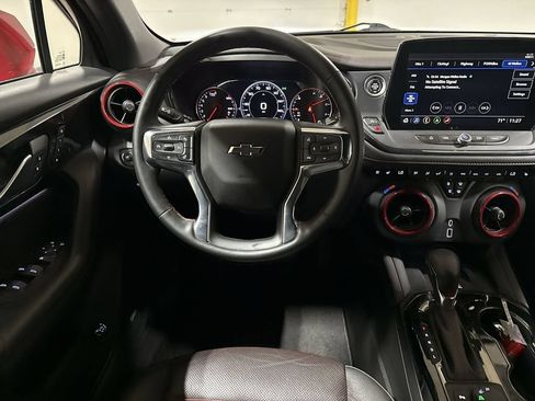 Used 2023 Chevrolet Blazer RS w/ Enhanced Convenience Package FWD image 11