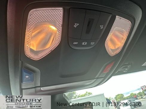 Used 2024 RAM 2500 Big Horn AWD/4WD image 21