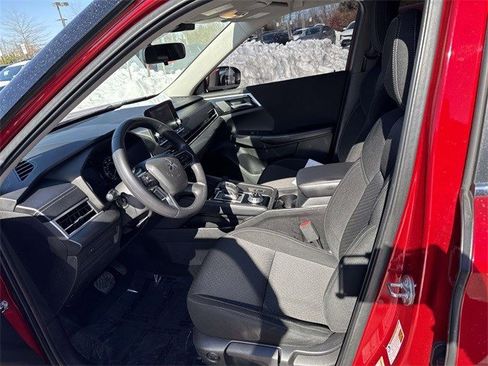 Used 2022 Mitsubishi Outlander ES image 14