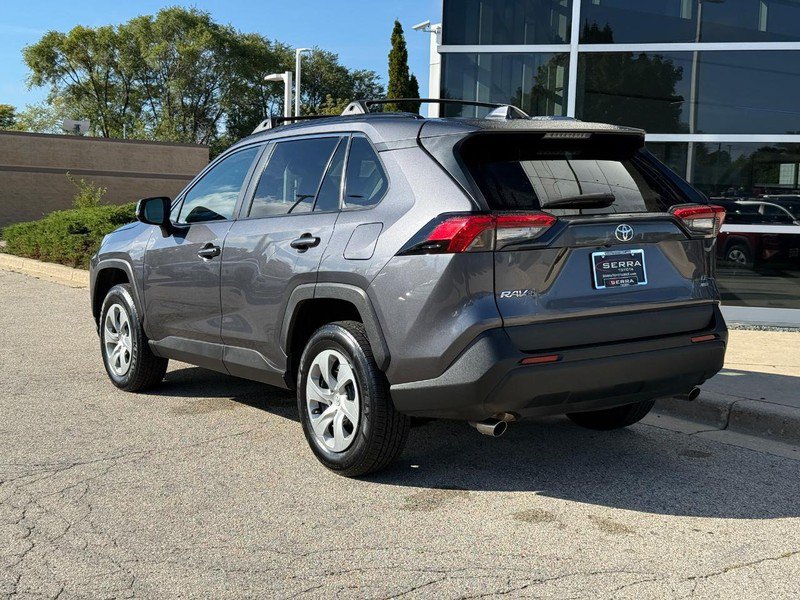 Used 2021 Toyota RAV4 LE AWD/4WD image 5