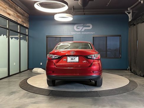 Used 2017 Toyota Yaris iA image 4