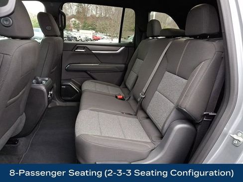 Used 2025 GMC Acadia Elevation image 14