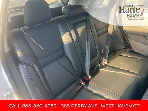 Certified 2025 Nissan Rogue SL image 19