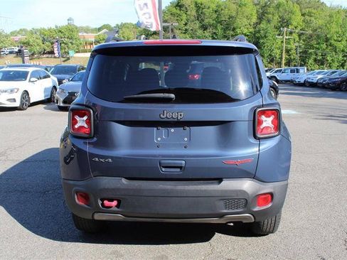 Used 2021 Jeep Renegade Trailhawk AWD/4WD image 4