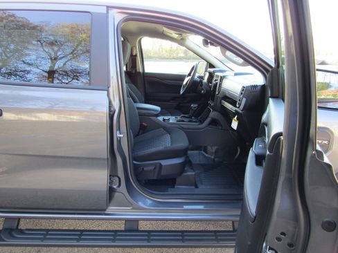 New 2025 Ford Ranger XL w/ Trailer Tow Package image 18