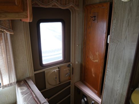 Used 1988 Ford E-350 and Econoline 350 RWD image 21