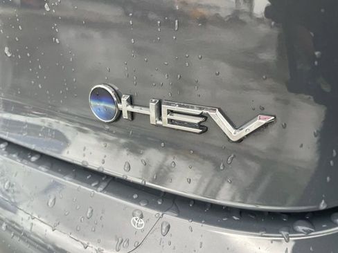 Used 2023 Toyota Prius XLE image 30