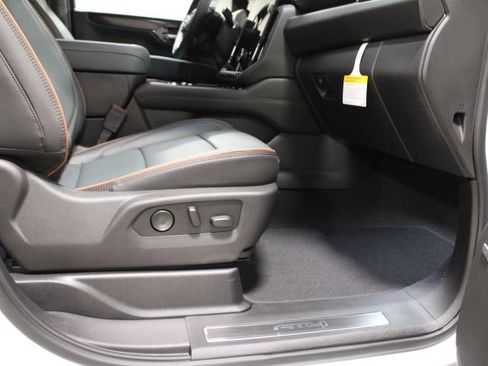 New 2026 GMC Yukon AT4 w/ AT4 Premium Plus Package AWD/4WD image 29