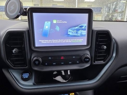 Used 2024 Ford Bronco Sport Badlands image 3