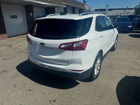 Used 2018 Chevrolet Equinox LT w/ Sun & Infotainment Package image 6