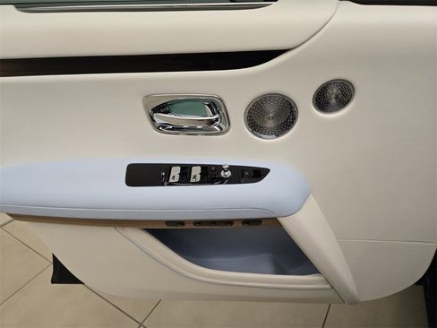 Used 2025 Rolls-Royce Ghost image 31