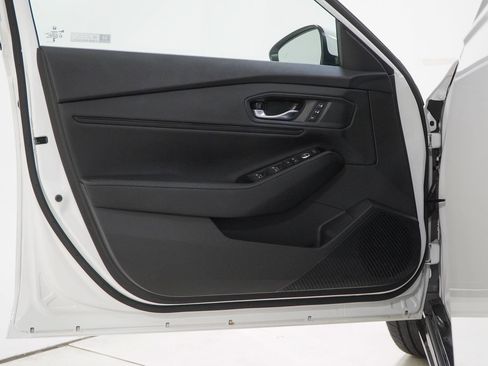Used 2025 Honda Accord Touring image 18