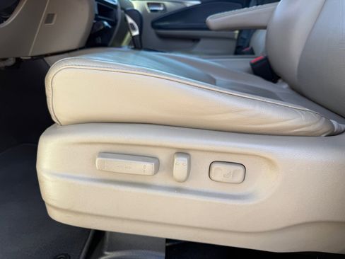 Used 2018 Honda Ridgeline RTL-T image 10