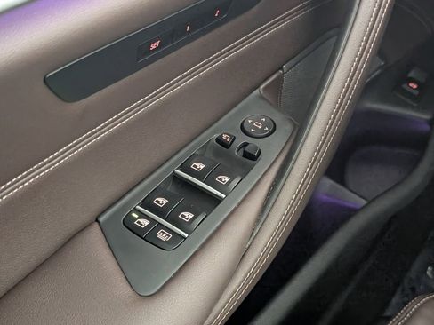 Used 2021 BMW 540i w/ Executive Package image 18