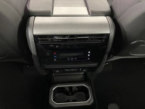 Used 2026 Jeep Grand Wagoneer Limited w/ Premium Group II AWD/4WD image 43