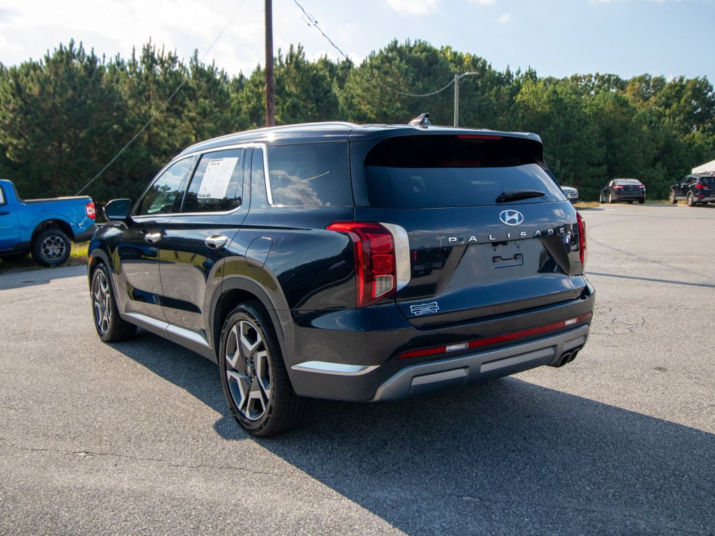 Certified 2024 Hyundai Palisade Limited FWD image 12