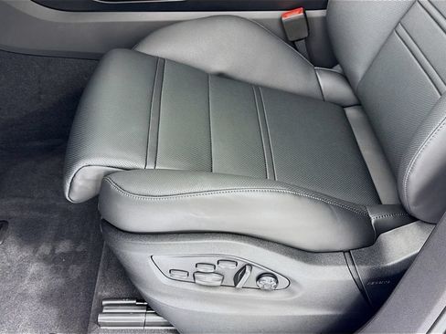 Certified 2026 Porsche Cayenne Turbo GT AWD/4WD image 14