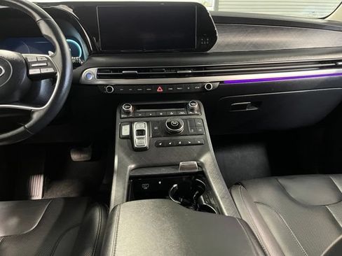 Used 2024 Hyundai Palisade Limited FWD image 21