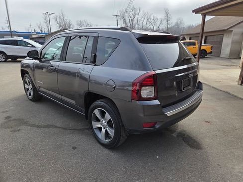Used 2016 Jeep Compass High Altitude image 4