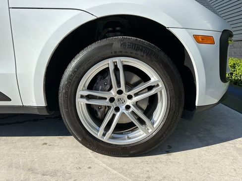 Used 2023 Porsche Macan image 38