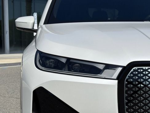 Used 2025 BMW iX xDrive50 image 11