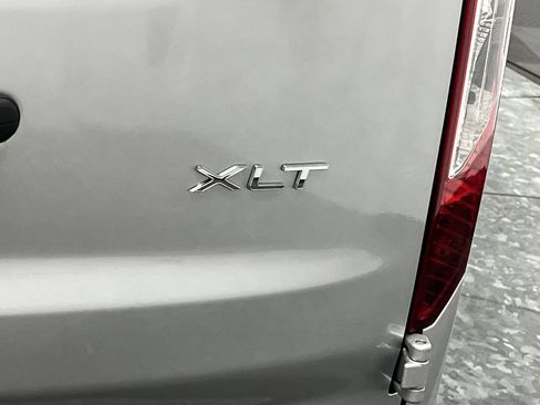 Used 2022 Ford Transit Connect XLT FWD image 24