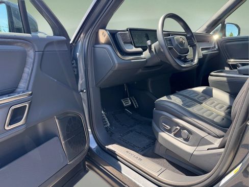 Used 2022 Rivian R1S Launch Edition AWD/4WD image 18