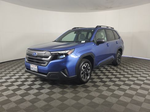 Used 2026 Subaru Forester Premium image 8